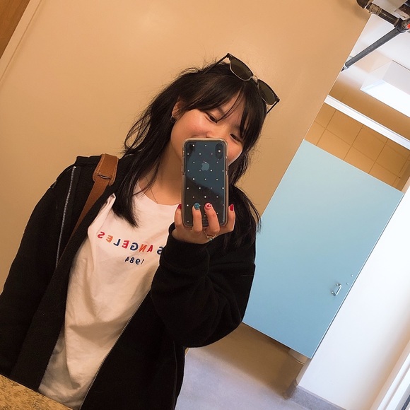 Meet your Posher, Madison - Picture 1 of 1